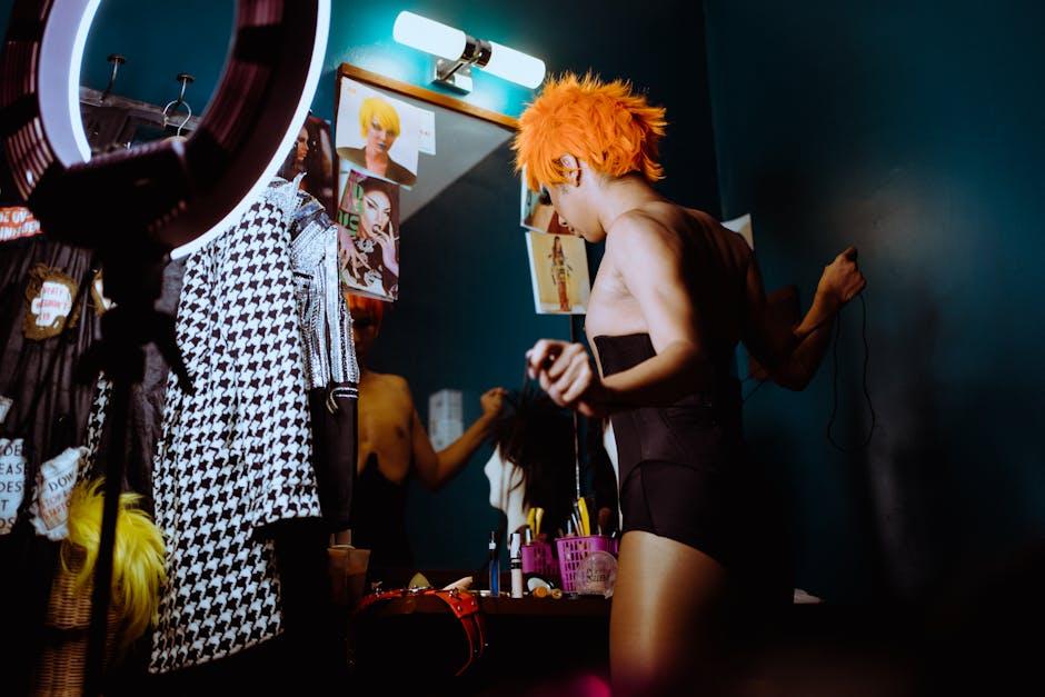 Unveiling the Art of Personal Show Curation
